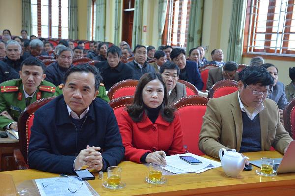 Đại biểu tham dự hội nghị tổng kết  công tác xây dựng Nông thôn mới  và phong trào Thi đua -Khen thưởng năm 2017, triển khai nhiệm vụ năm 2018 tại xã Kỳ Giang.