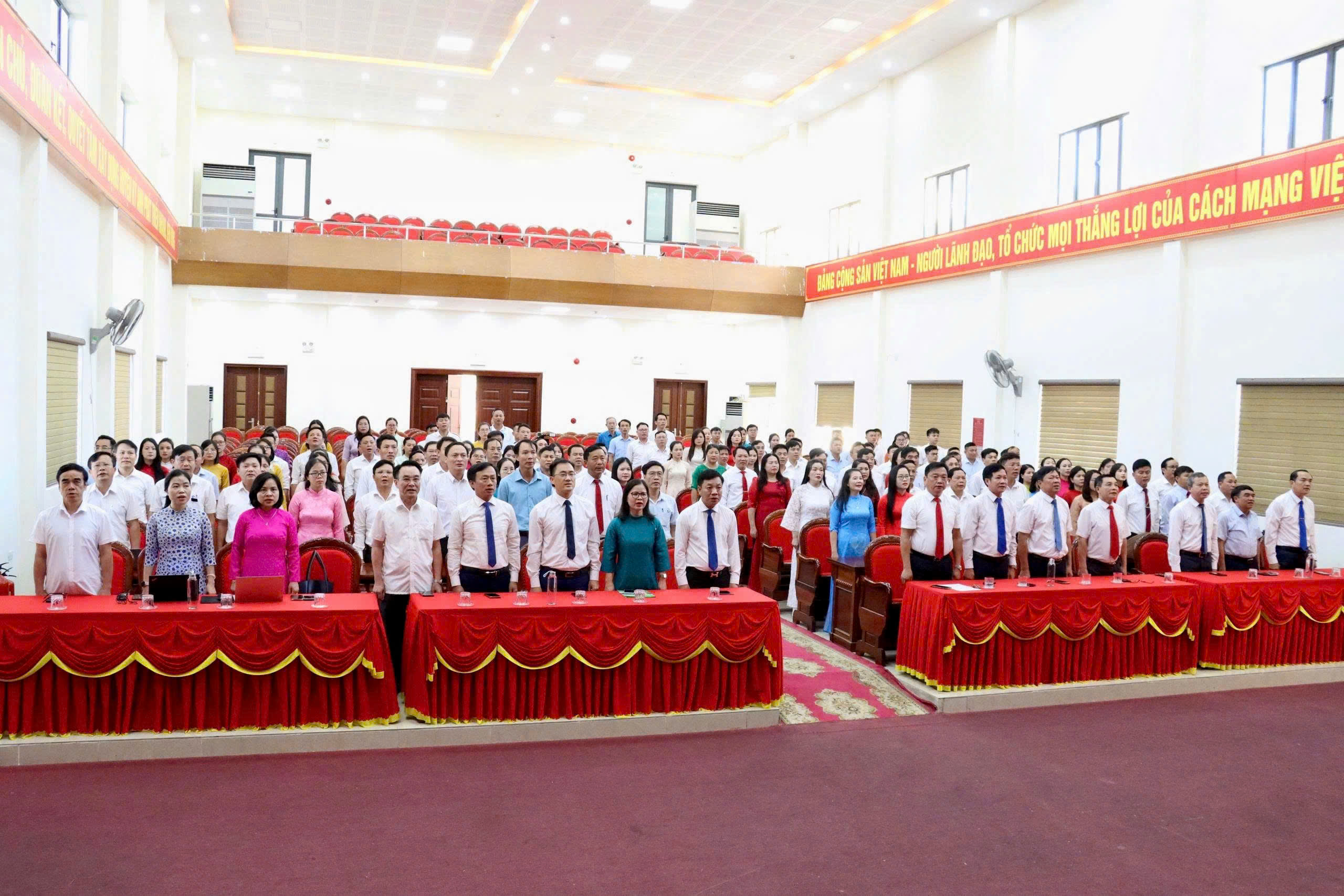 Huyện Kỳ Anh tổ chức Lễ chào cờ đầu tháng 6 năm 2025