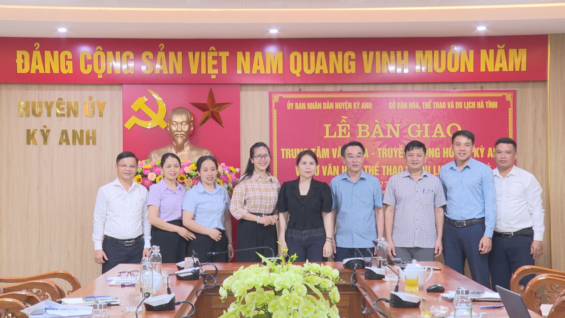 Lễ bàn giao Trung tâm Văn hóa - Truyền thông huyện về Sở Văn hóa, Thể thao và Du lịch quản lý