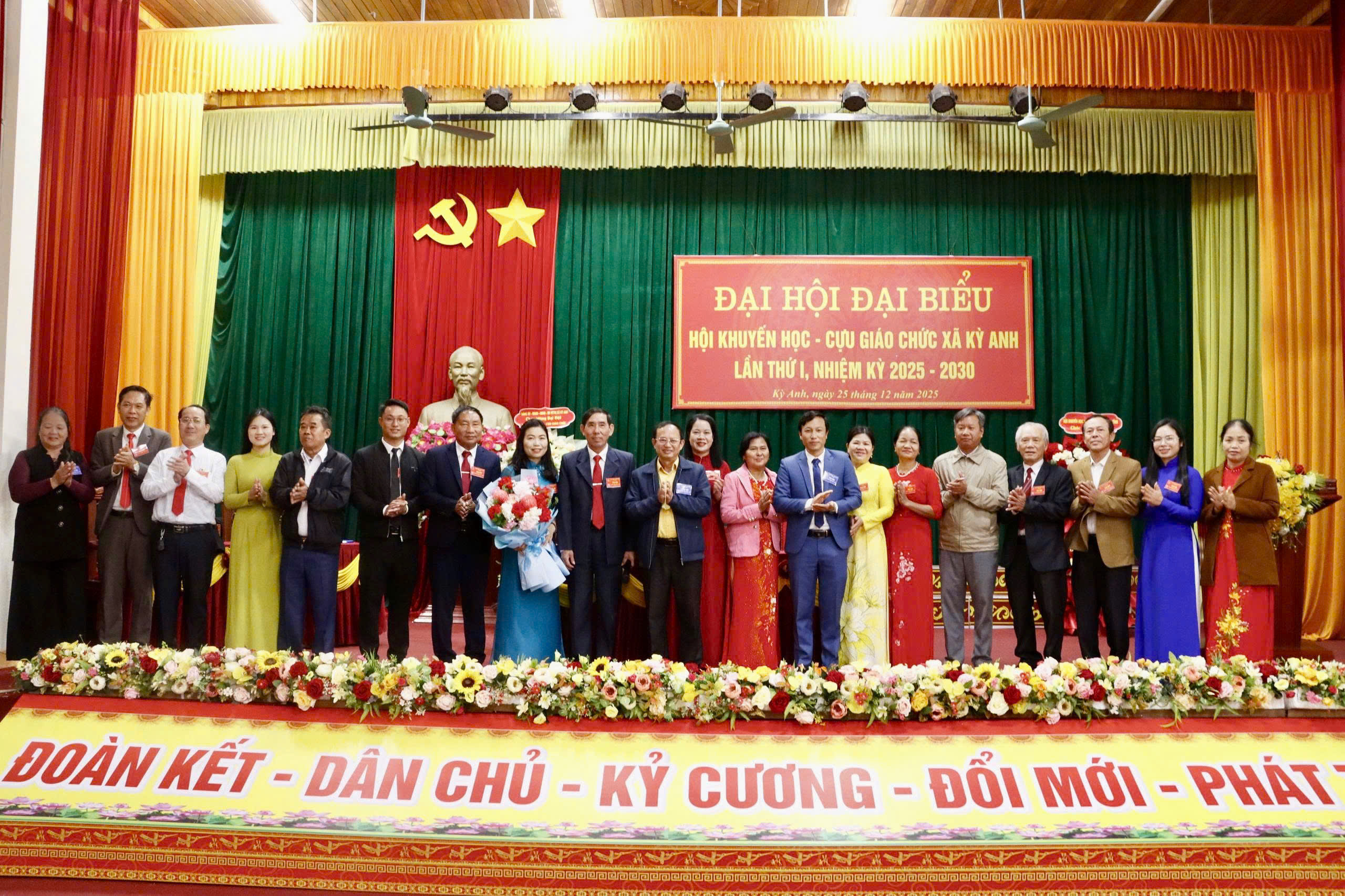 Hội Khuyến học – Cựu giáo chức xã Kỳ Anh: Khẳng định vai trò nòng cốt trong xây dựng xã hội học tập