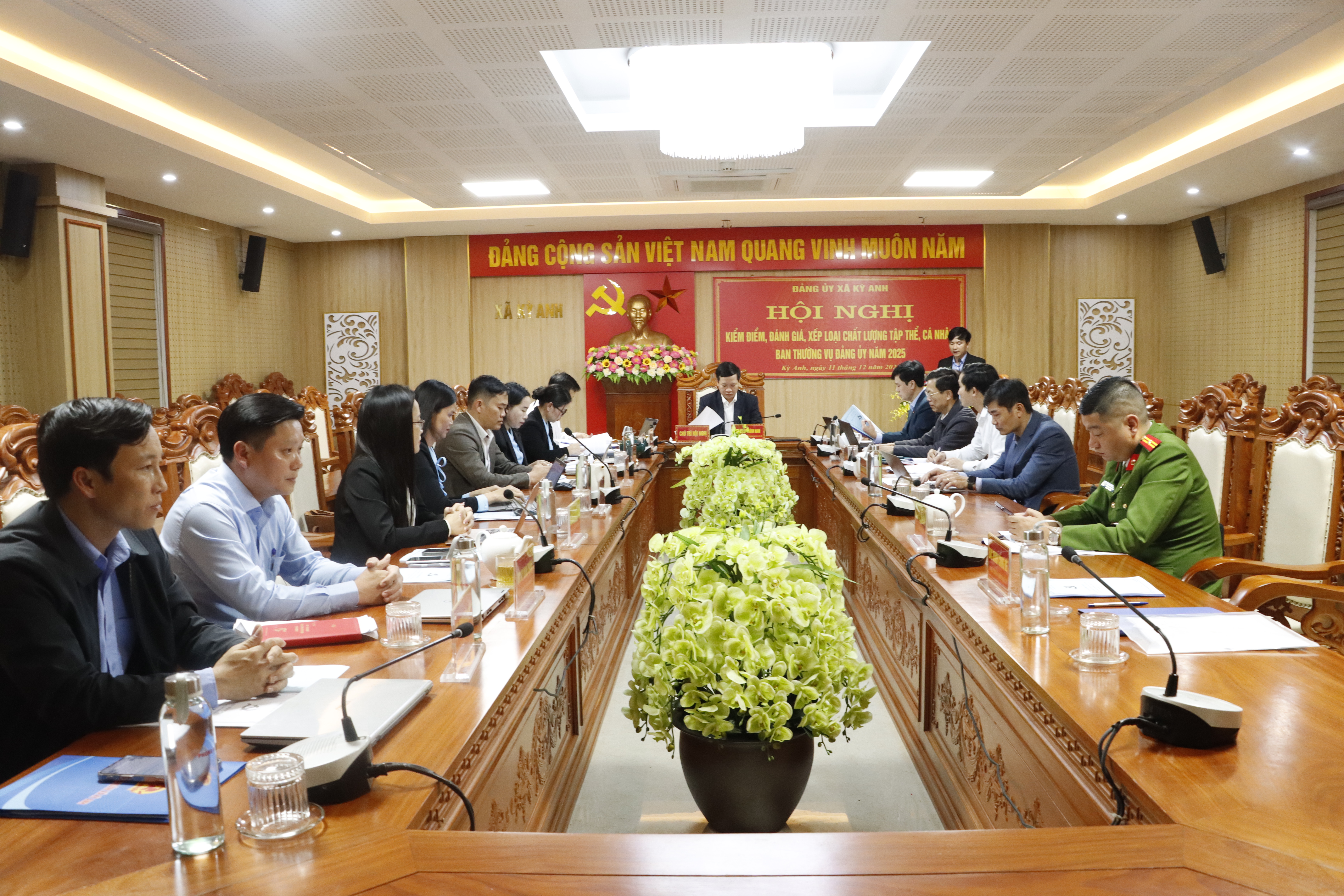 Hội nghị kiểm điểm tập thể, cá nhân Ban Thường vụ Đảng ủy năm 2025