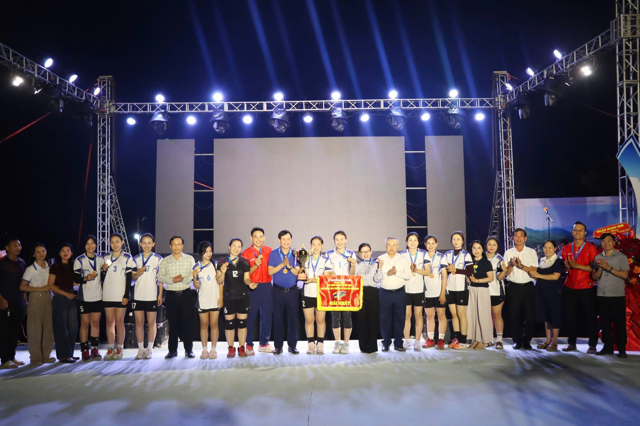 Kỳ Anh xuất sắc giành ngôi vô địch Giải bóng chuyền nữ biển Kỳ Xuân 2026