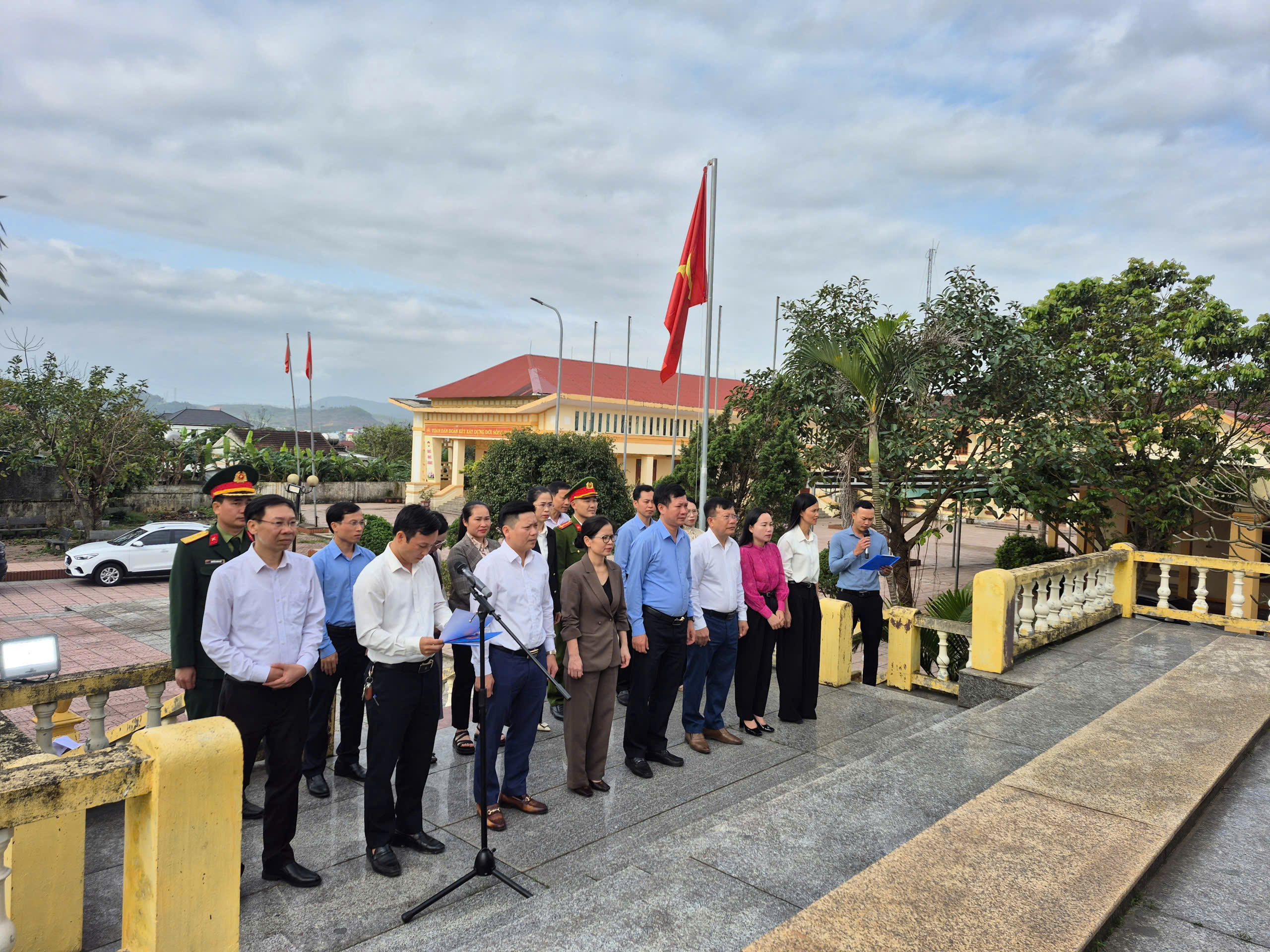 Xã Kỳ Anh dâng hương tưởng niệm các Anh hùng liệt sĩ nhân dịp Tết nguyên đán Bính Ngọ 2026