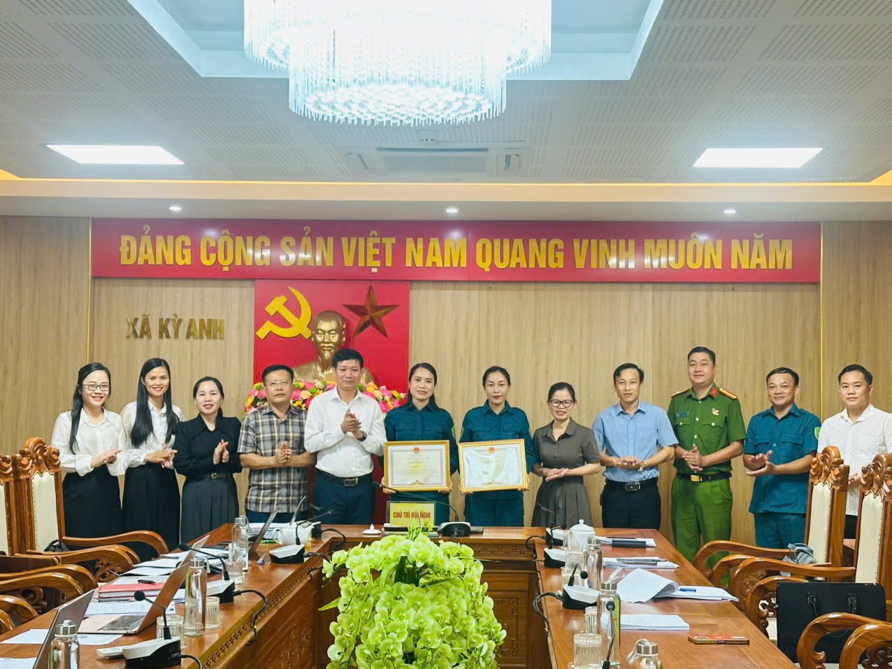 Quyết định khen thưởng các cá nhân có thành tích xuất sắc trong công tác tham gia diễu binh, diễu hành Lễ kỷ niệm 80 năm Ngày Cách mạng tháng Tám thành công (19/8/1945-19/8/2025) và Quốc khánh Nước cộng hòa Xã hội chủ nghĩa Việt Nam (02/9/1945-02/9/2025)