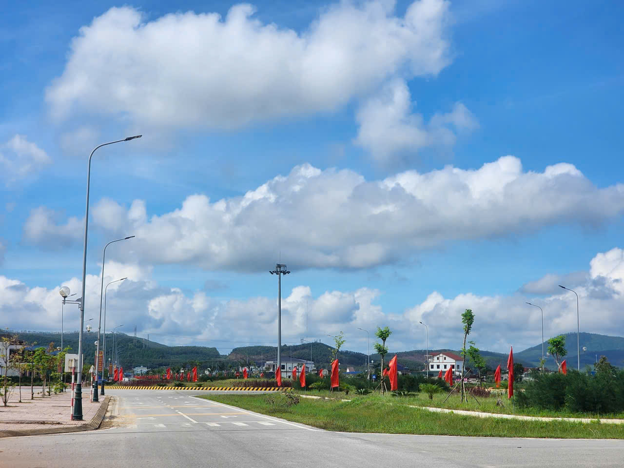 Xã Kỳ Anh đẩy mạnh công tác tuyên truyền chào mừng Đại hội Đảng bộ tỉnh lần thứ XX, Đại hội Mặt trận tổ quốc xã và các tổ chức chính trị lần thứ I, nhiệm kỳ 2025 - 2030