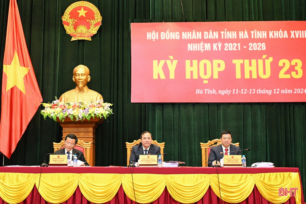  Sáng nay, HĐND tỉnh Hà Tĩnh khai mạc kỳ họp thường lệ giữa năm