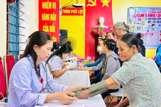 Xã Kỳ Anh triển khai khám sức khỏe sàng lọc cho người cao tuổi 