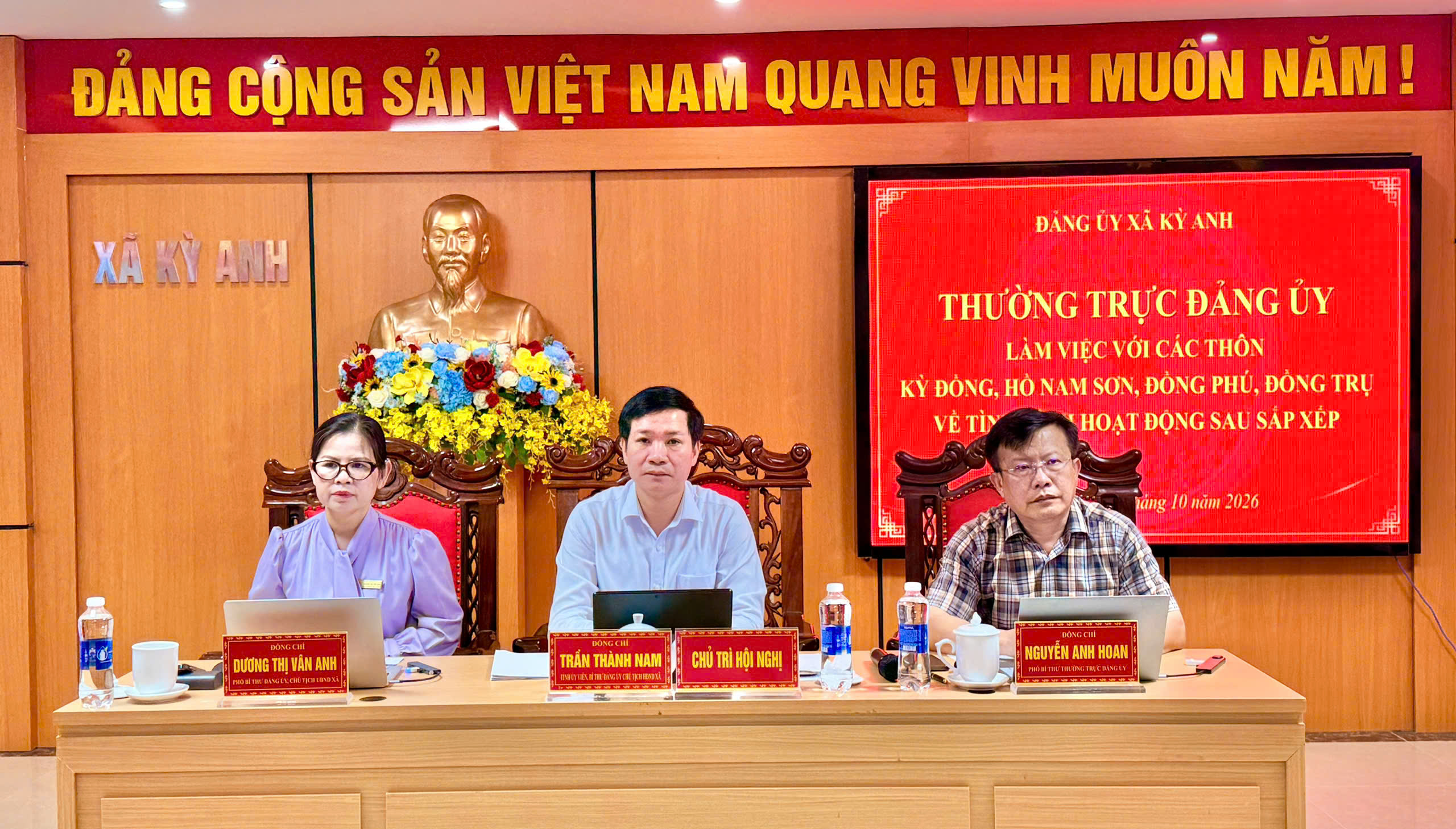 Thường trực Đảng ủy xã Kỳ Anh làm việc với các thôn Kỳ Đồng, Đồng Phú, Đồng Trụ và Hồ Nam Sơn.