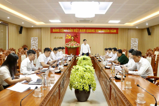 Thường trực Đảng ủy xã Kỳ Anh tổ chức hội nghị cho ý kiến nhiều nội dung phát triển kinh tế - xã hội quan trọng
