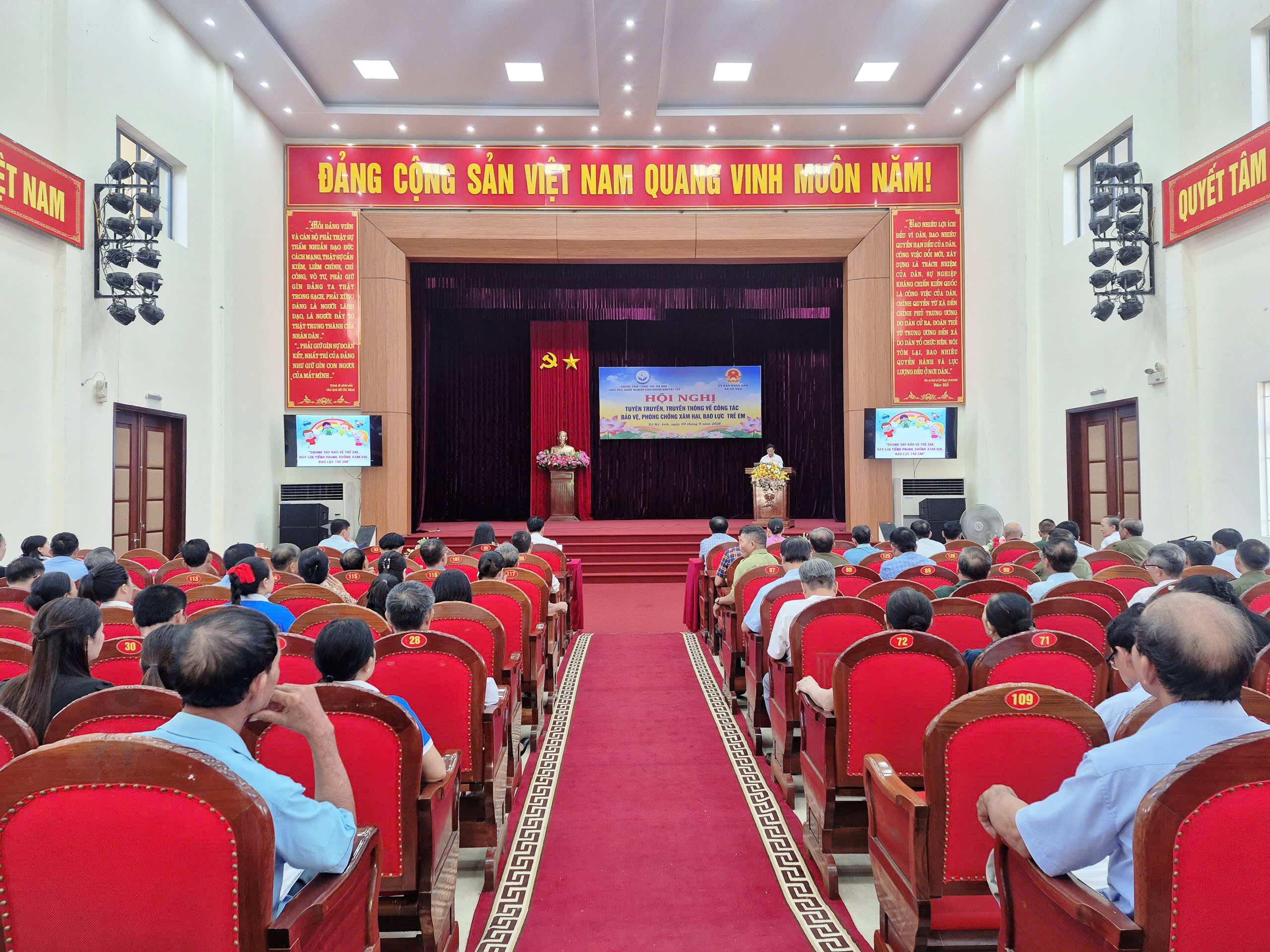Xã Kỳ Anh tổ chức Hội nghị tuyên truyền, truyền thông về công tác bảo vệ, phòng chống xâm hại, bạo lực trẻ em