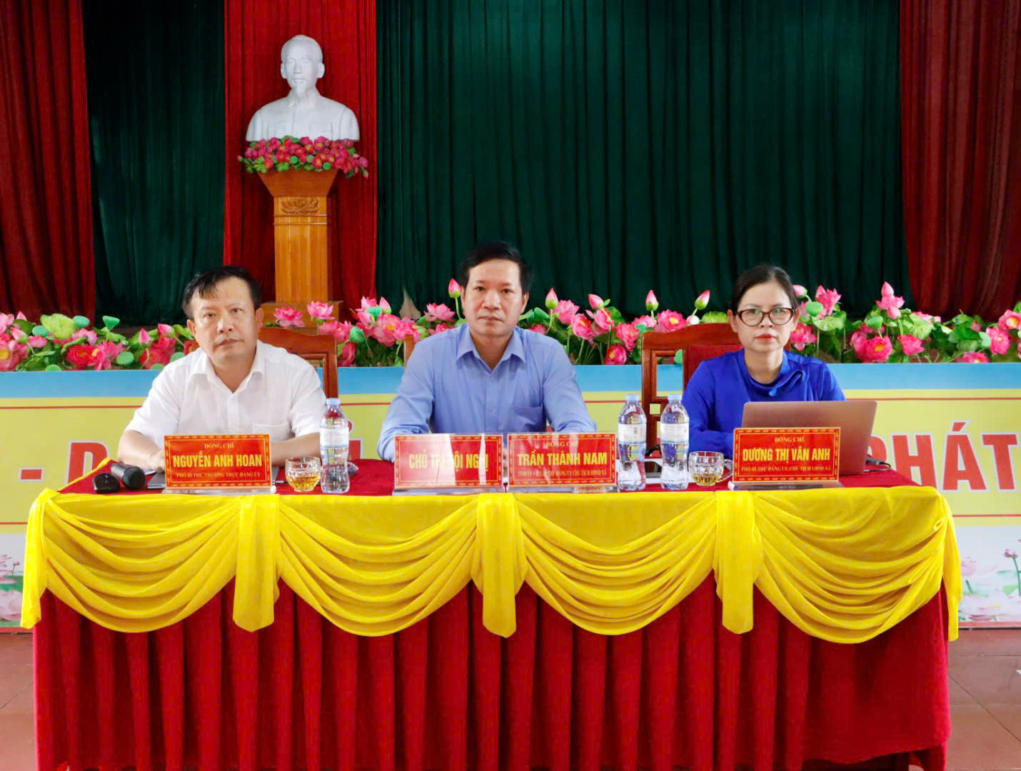 Thường trực Đảng uỷ xã Kỳ Anh làm việc với các thôn Kỳ Phú, Phú Tân, Phú Long, Phú Hải và Phú Lợi
