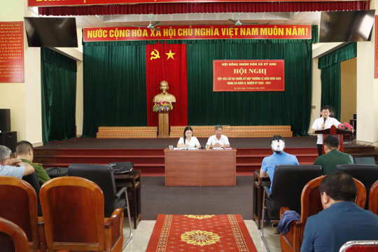Tổ đại biểu số 4 HĐND xã khóa II tiếp xúc cử tri 