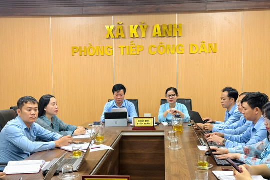Đảng ủy xã Kỳ Anh tổ chức tiếp công dân định kỳ tháng 8