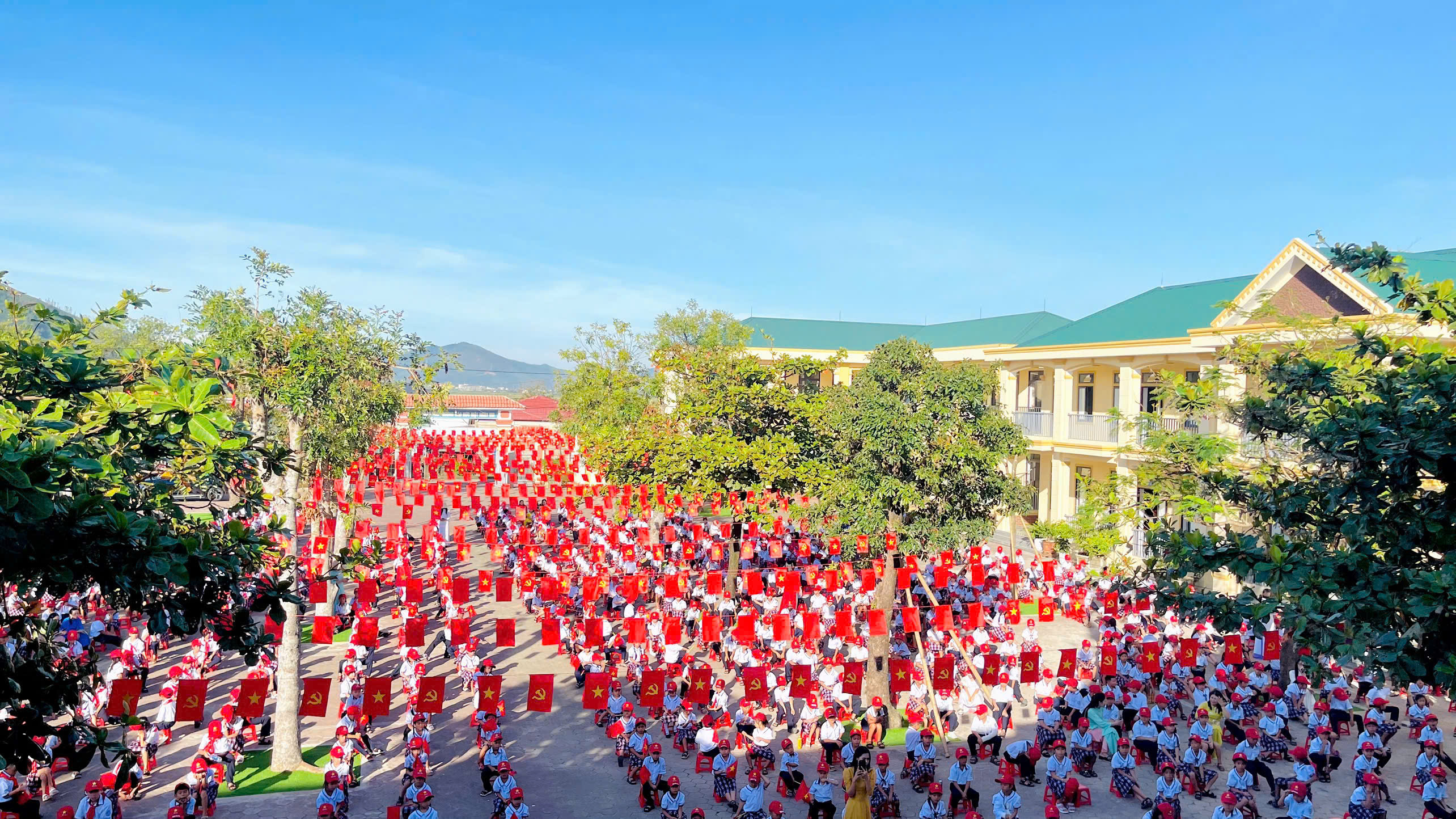 Rộn ràng Lễ khai giảng năm học mới 2025 – 2026 trên địa bàn xã Kỳ Anh 