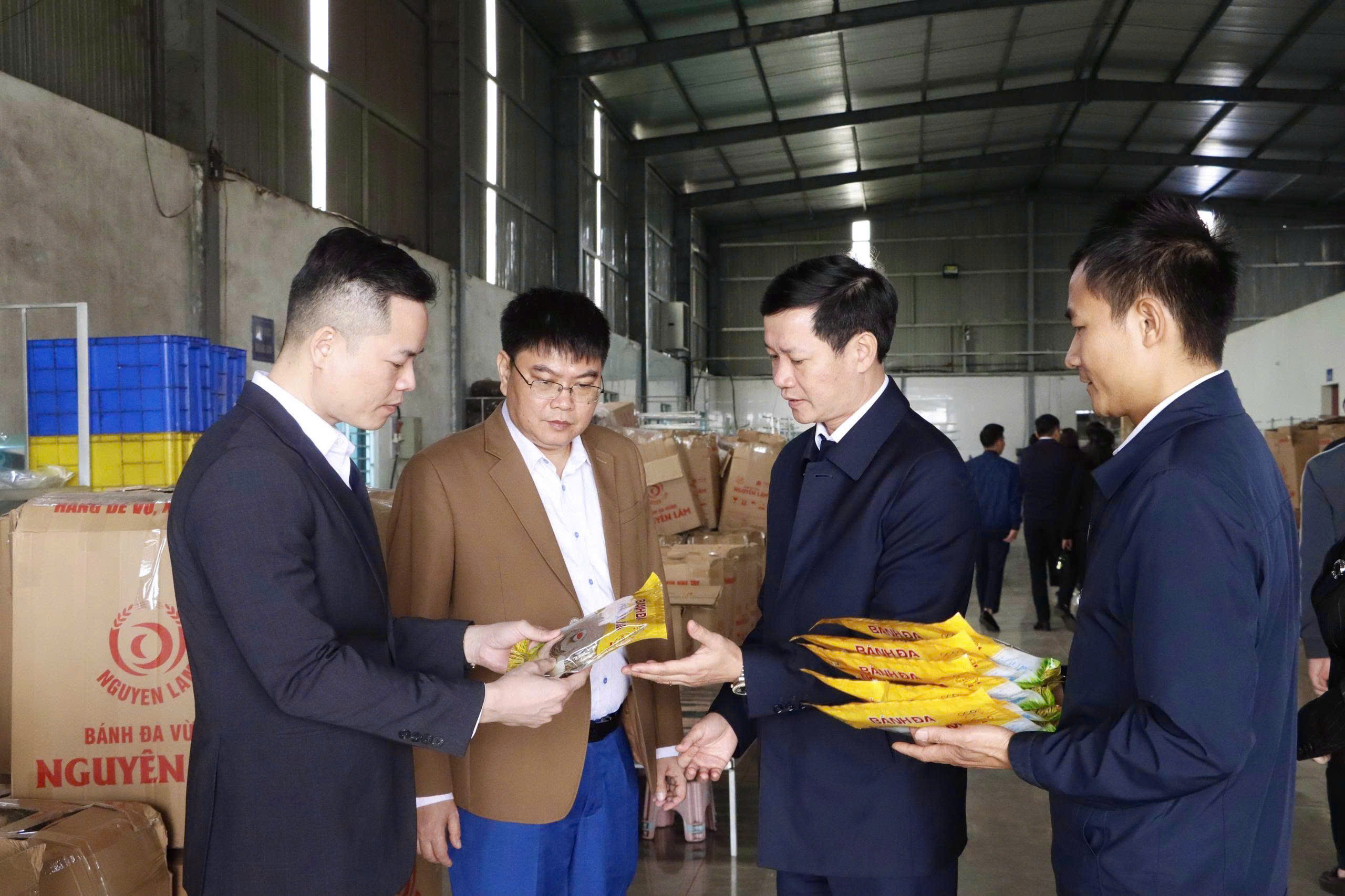 Tăng cường kết nối, chia sẻ cách làm hay trong công tác giảm nghèo giữa hai xã Kỳ Anh và Thái Hòa, tỉnh Tuyên Quang
