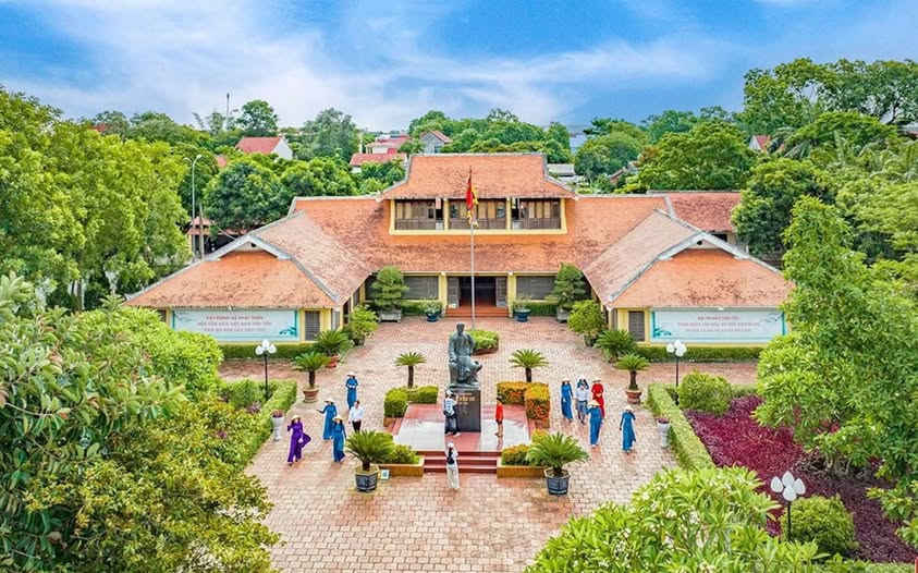 Kỷ niệm 260 năm ngày sinh  Đại thi hào Nguyễn Du (1765 - 2025) 