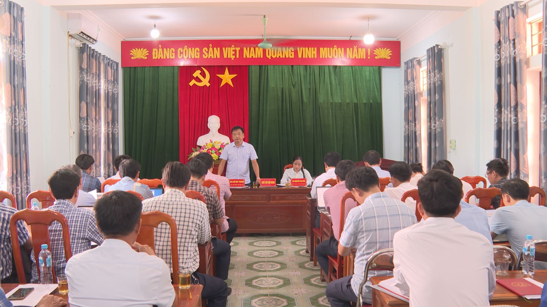 Thường trực Huyện ủy tổ chức buổi làm việc với xã Kỳ Phong