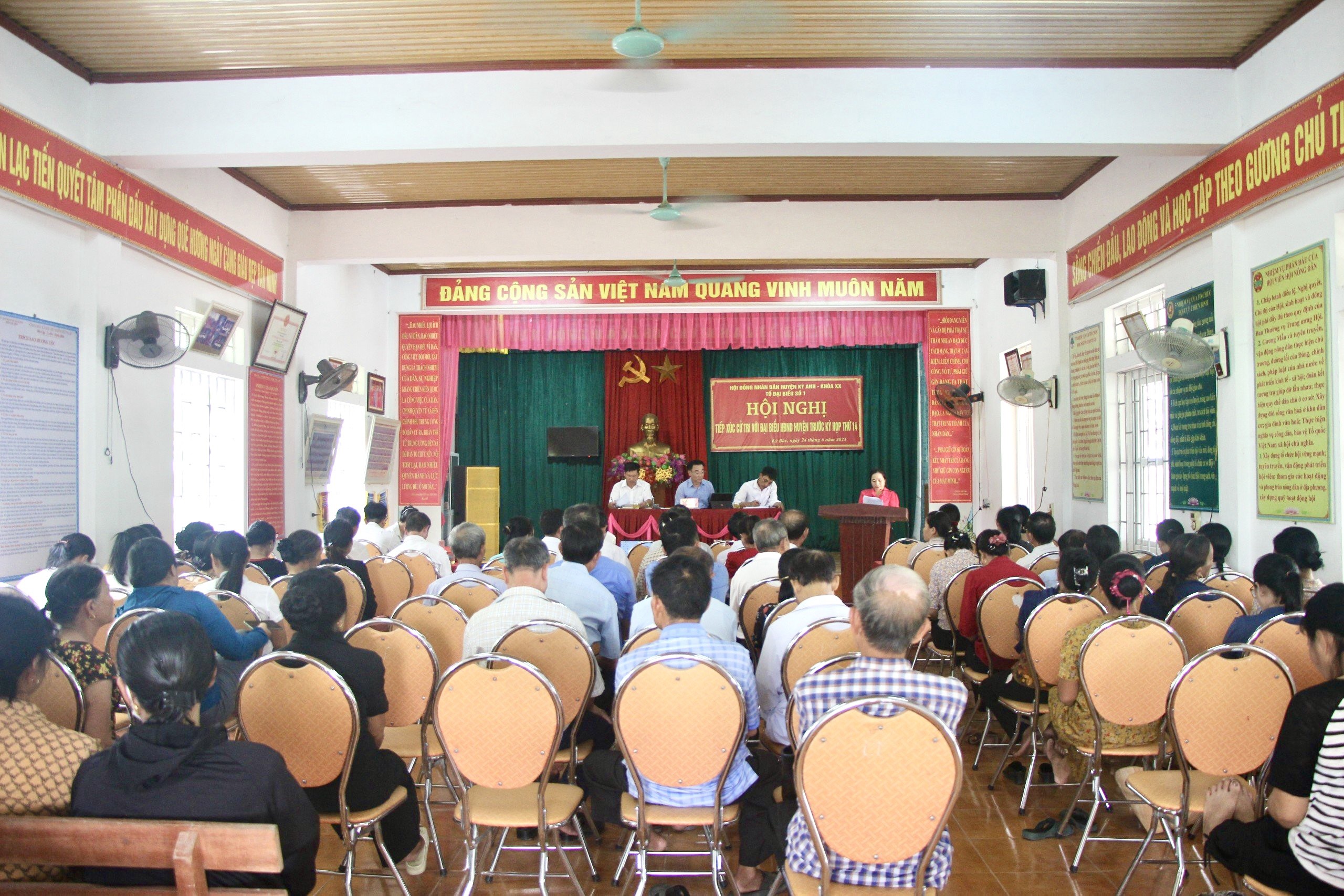 Hội nghị tiếp xúc xử tri của Đại biểu Hội đồng nhân dân huyện khoá XX tại xã Kỳ Bắc