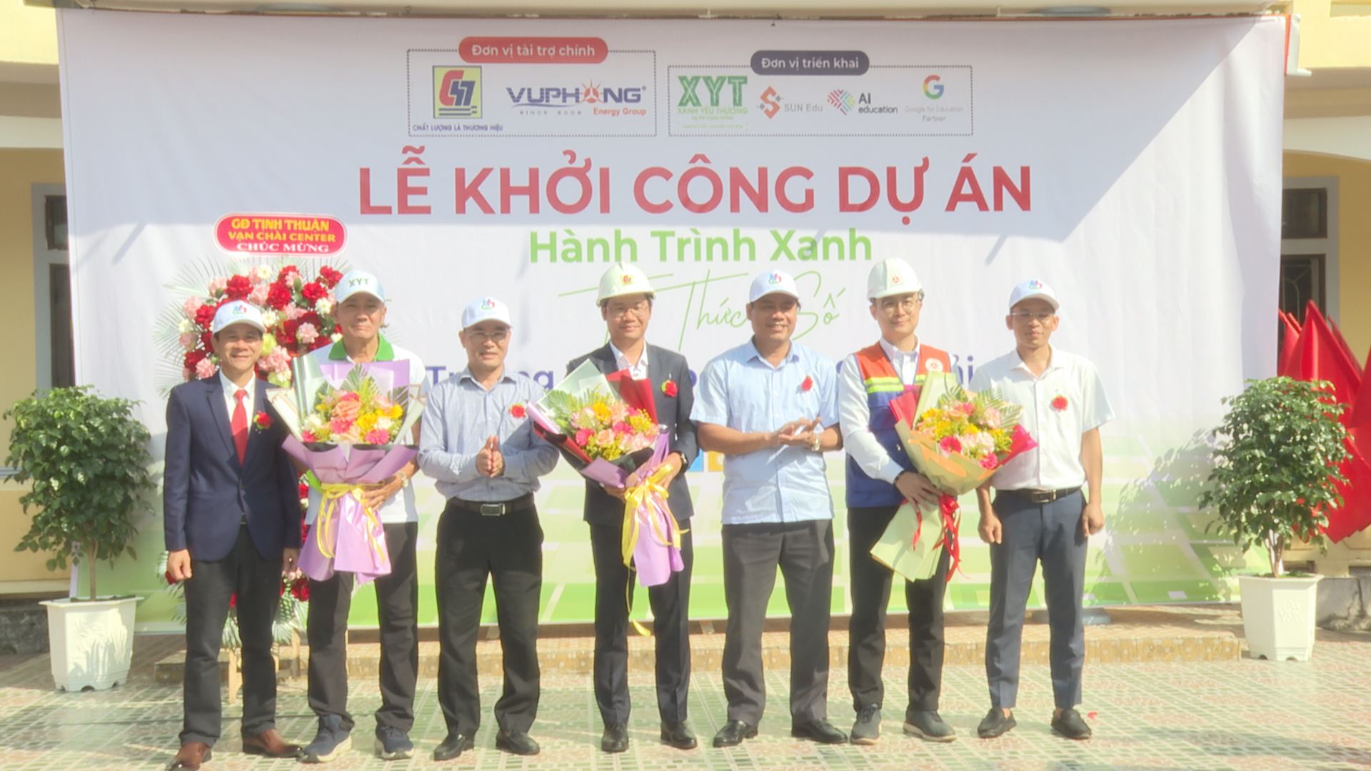 Lễ khởi công dự án “Hành trình xanh - Tri thức số” tại Trường Tiểu học và THCS Kỳ Hải