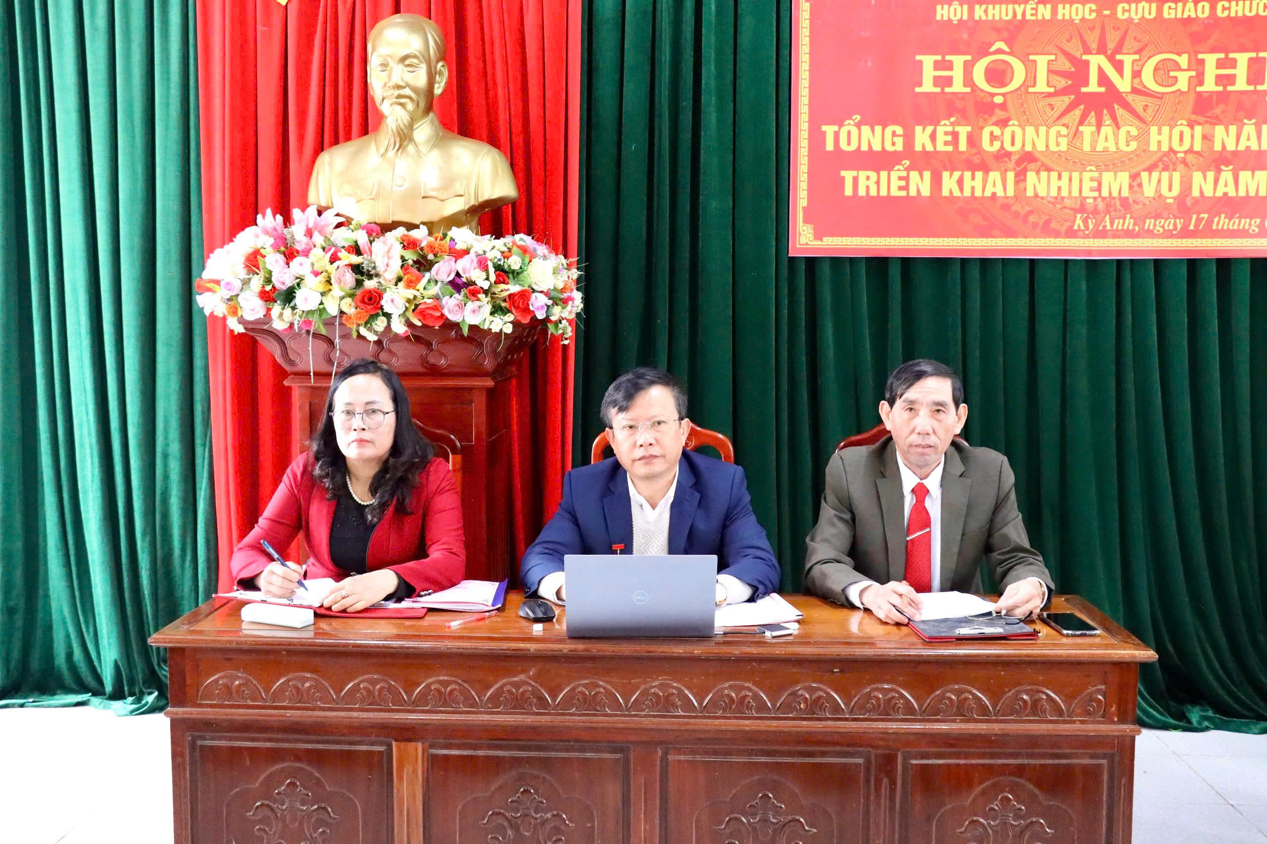 Hội Khuyến học - Cựu Giáo chức huyện Kỳ Anh tổng kết công tác năm 2024, triển khai nhiệm vụ năm 2025