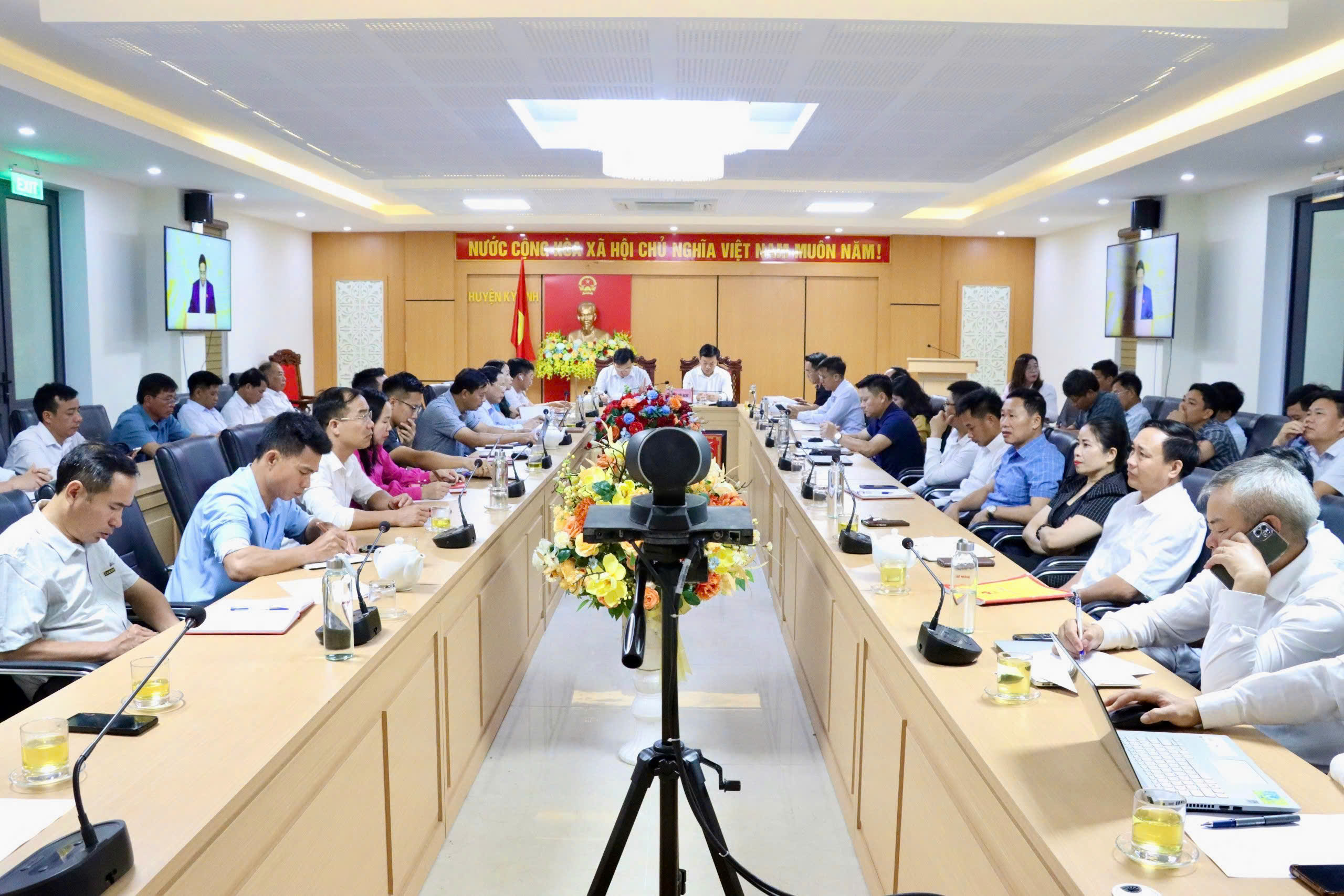Hội nghị trực tuyến Ban Chỉ đạo Trung ương triển khai xóa nhà tạm, nhà dột nát
