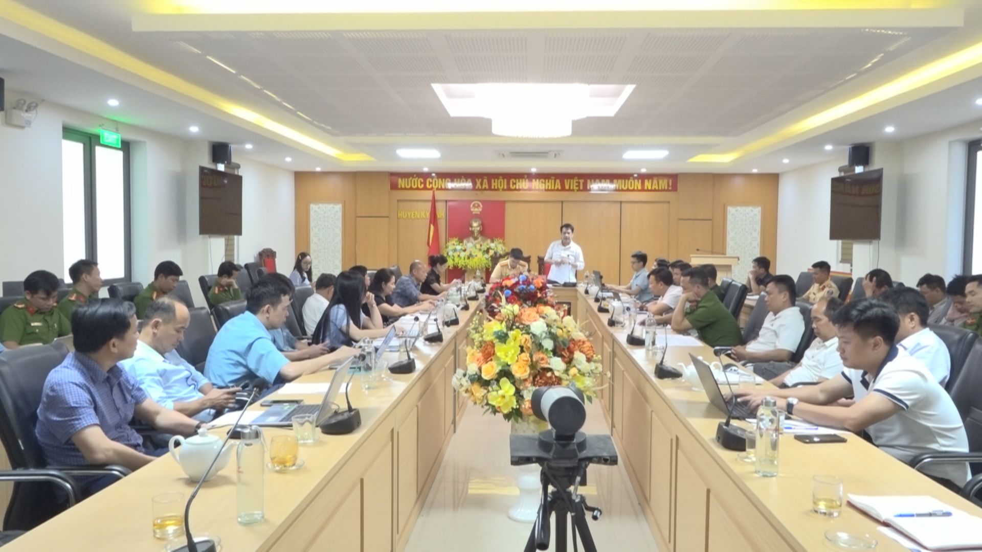 Sở Xây dựng tổ chức làm việc với Ban an toàn giao thông huyện Kỳ Anh