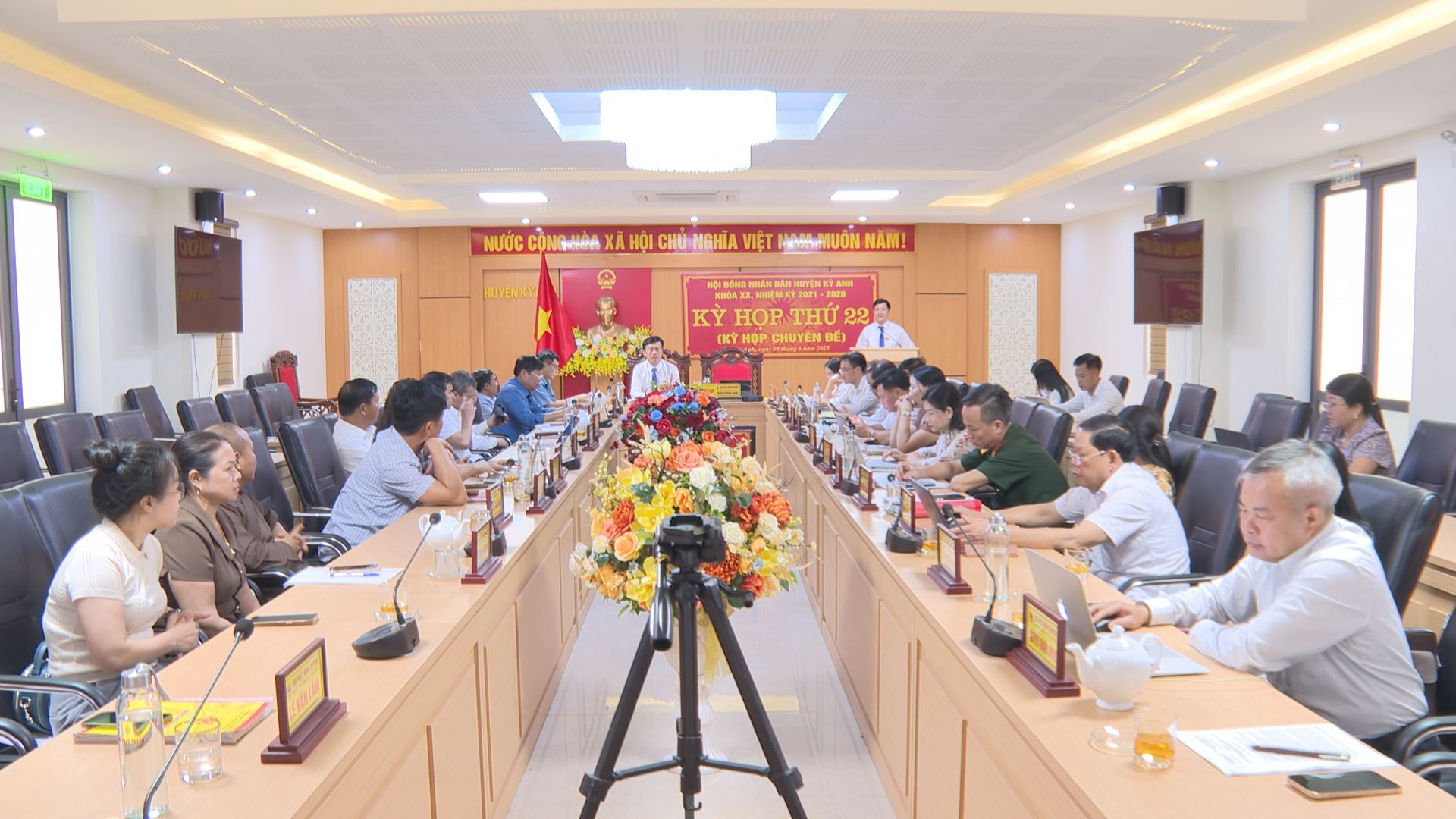 Hội đồng nhân dân huyện tổ chức Kỳ họp thứ 22