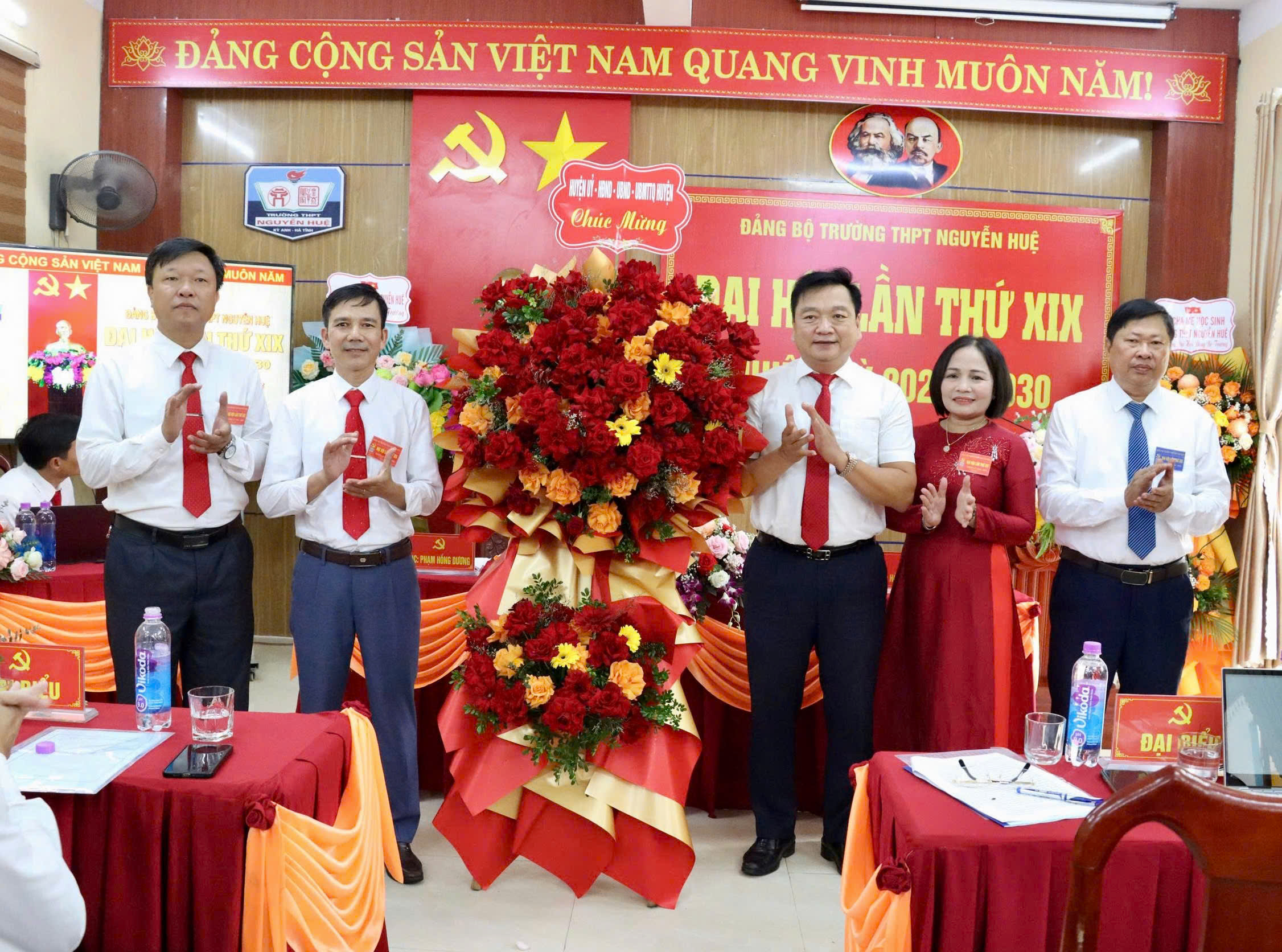 Đại hội Đảng bộ Trường THPT Nguyễn Huệ, nhiệm kỳ 2025-2030