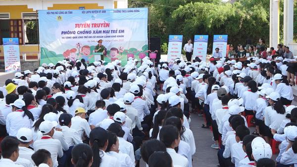 Chung tay bảo vệ và phòng chống xâm hại trẻ em