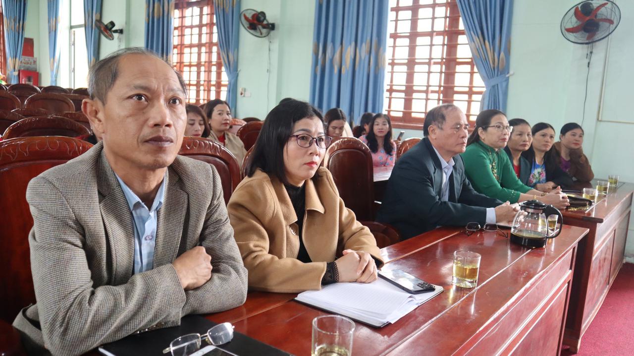 Kỳ Phong ra mắt Câu lạc bộ “Di cư an toàn”