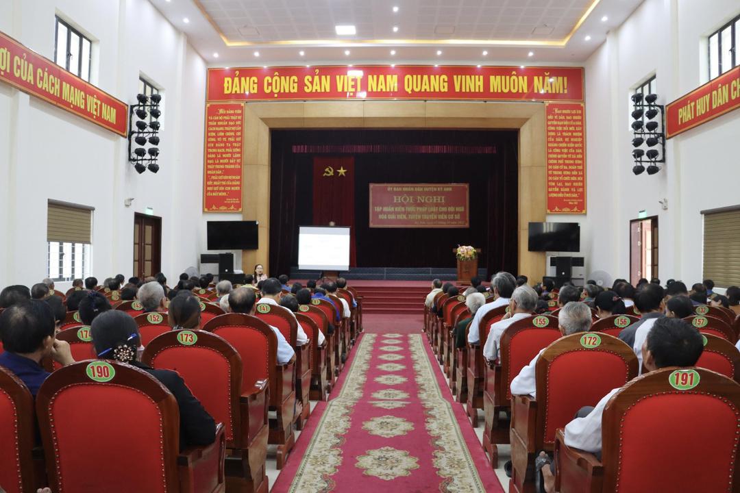 Tập huấn kiến thức pháp luật cho đội ngũ Hòa giải viên, Tuyên truyền viên cơ sở