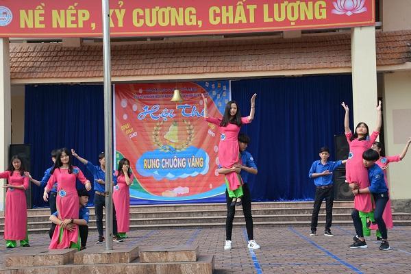 Trường Trung học Phổ thông Nguyễn Thị Bích Châu – huyện Kỳ Anh: Chung kết hội thi rung chuông vàng.