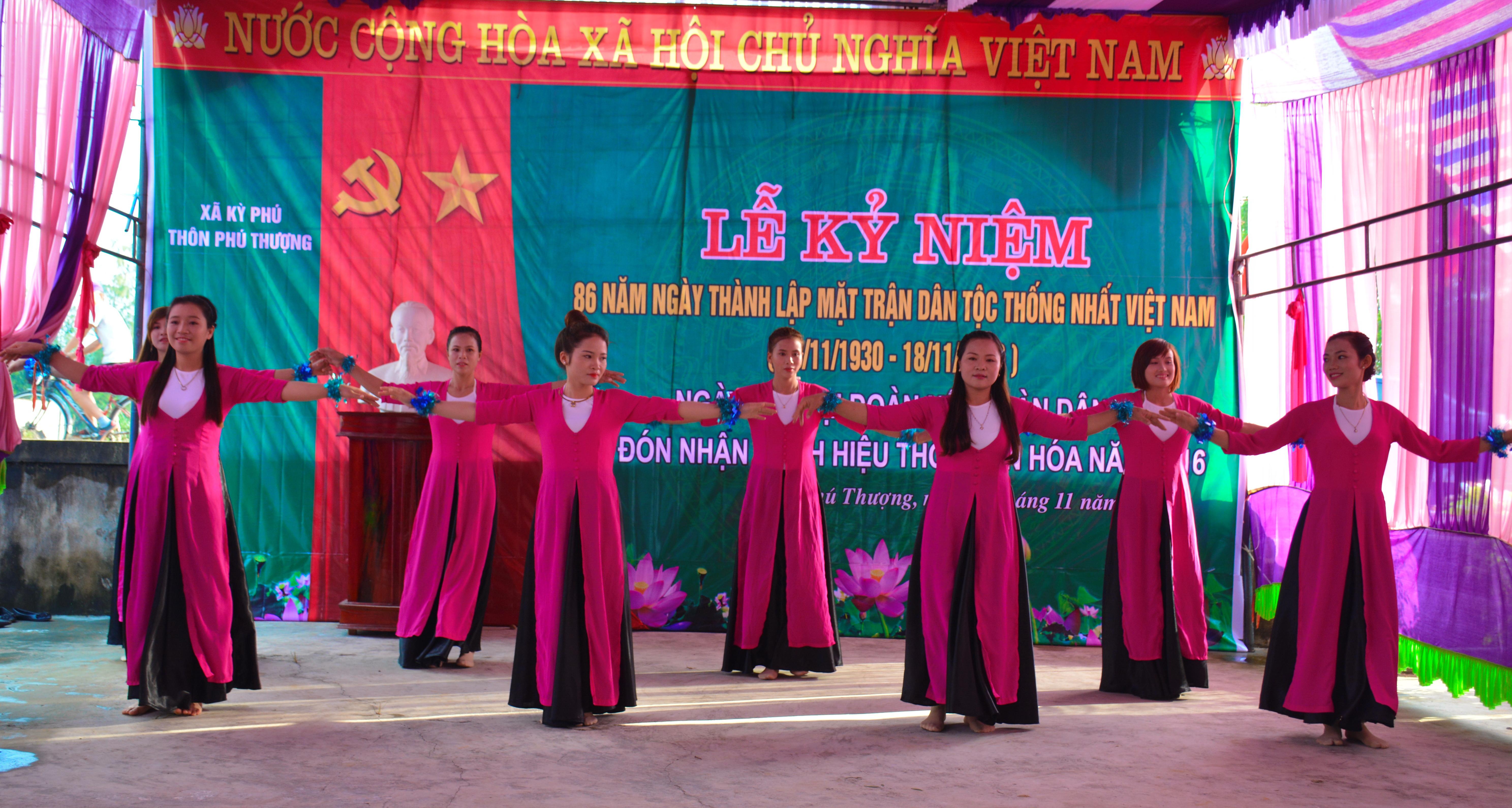 Thôn Phú Thượng –xã Kỳ Phú ( huyện Kỳ Anh): Đón nhận danh hiệu thôn văn hóa năm 2016.