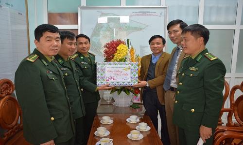 Bộ đội Biên phòng Hà Tĩnh: Chúc Tết lãnh đạo, nhân dân huyện Kỳ Anh nhân dịp xuân Đinh Dậu 2017.