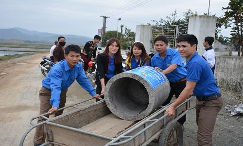 Đoàn Xã Kỳ Giang ( huyện Kỳ Anh): Xây dựng điểm thu gom xử lý vỏ bao bì, thuốc bảo bệ thực vật sau khi sử dụng trong sản xuất nông nghiệp.