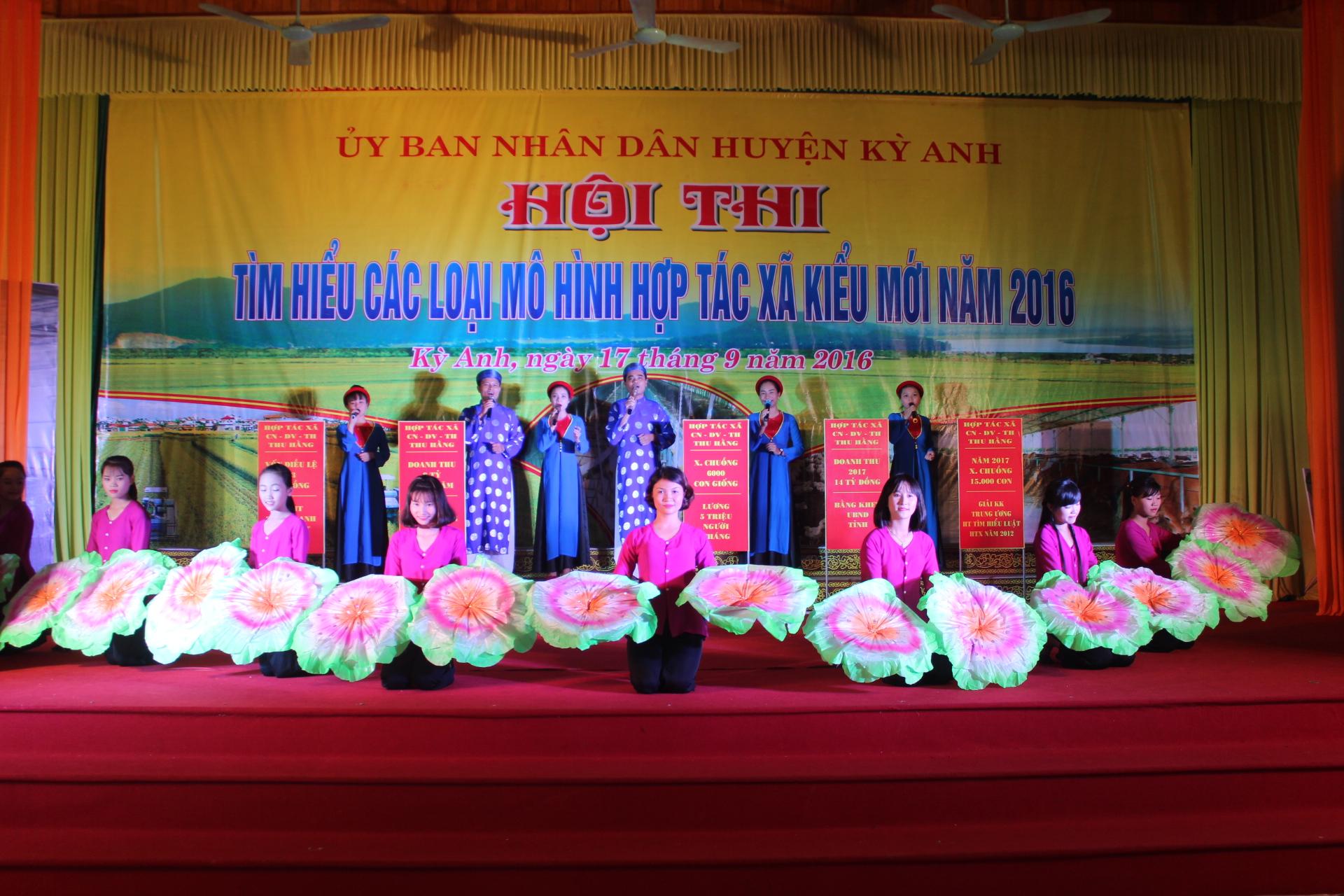 Huyện Kỳ Anh: Chung kết Hội thi tìm hiểu các mô hình HTX kiểu mới năm 2016.
