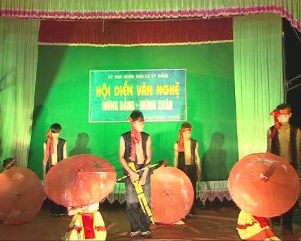 Xã Kỳ Đồng tổ chức liên hoan văn nghệ mừng Đảng- mừng xuân Ất Mùi.
