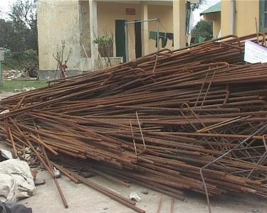 Đồn Biên Phòng Đèo Ngang bắt 3 đối tượng trộm cắp 8 tấn sắt