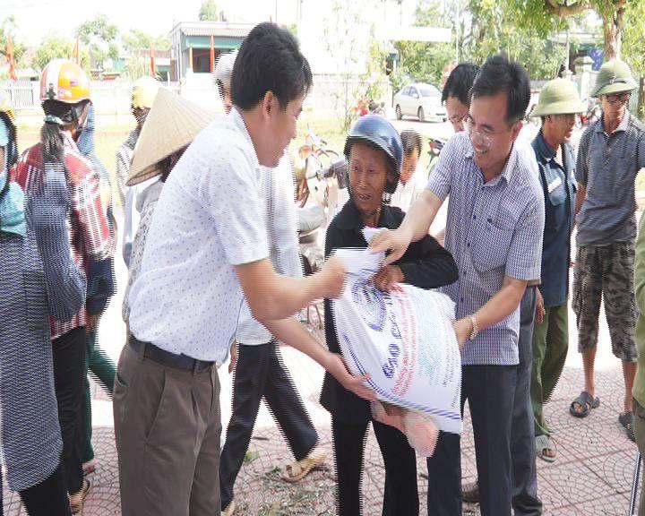 Hội Thánh Tin lành- TP.Hồ Chí Minh: Trao tặng 20 tấn gạo cho 1.000 hộ cho ở huyện Kỳ Anh
