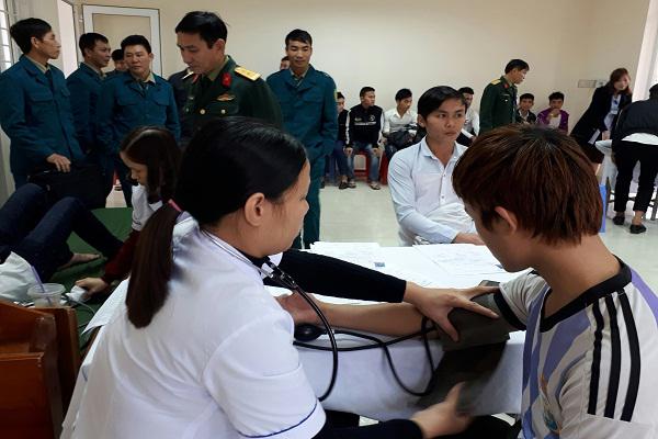 Hội đồng Nghĩa vụ Quân sự huyện Kỳ Anh: Khám tuyển nghĩa vụ quân sự năm 2018.