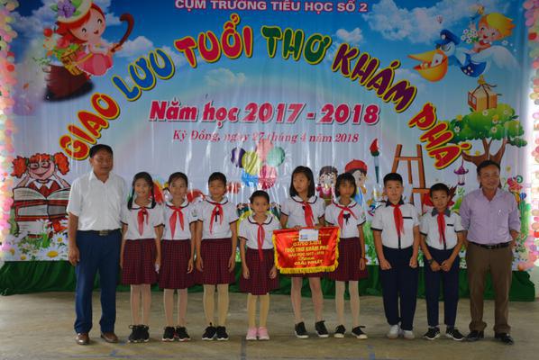 [Photo] Cụm số 2- các trường Tiểu học ở huyện Kỳ Anh: Tổ chức chương trình giao lưu “ Tuổi thơ khám phá”.