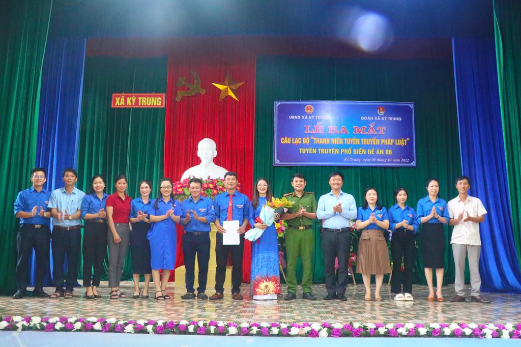 Xã Kỳ Trung ra mắt câu lạc bộ “Thanh niên với pháp luật” tuyên truyền phổ biến đề án 06