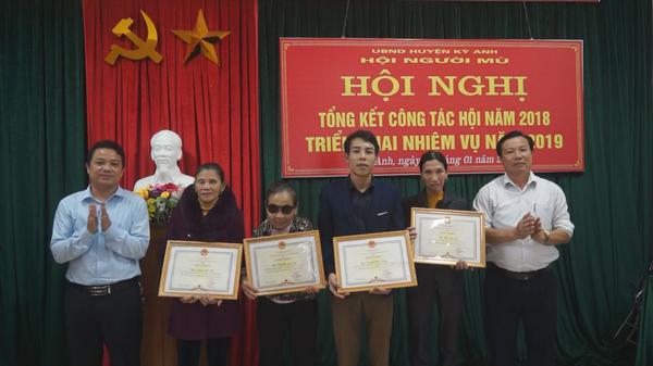 Hội Người Mù Huyện Kỳ Anh: Tổng kết công tác hội năm 2018 và triển khai nhiệm vụ năm 2019.
