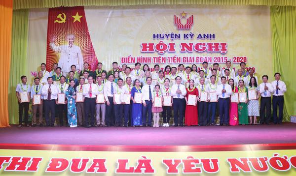 Kỳ Anh vinh danh 23 tập thể và 57 cá nhân điển hình tiến tiến giai đoạn 2015 - 2020