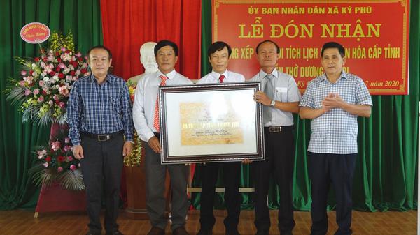 Lễ đón nhận di tích lịch sử văn hóa Đền thờ Dương Trí Tri.