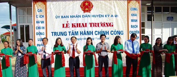 UBND huyện Kỳ Anh: Khai trương Trung tâm hành chính công.