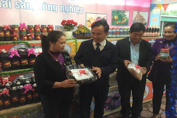Những sản phẩm của huyện Kỳ Anh tham gia lễ hội Cam và các sản phẩm nông nghiệp Hà Tĩnh.