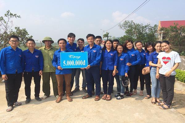Chi đoàn Thanh niên UBND huyện Kỳ Anh:  Chung tay xây dựng Nông thôn mới.