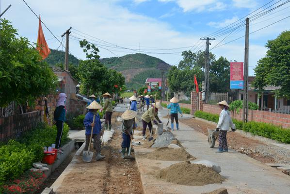 Kỳ Tiến đẩy mạnh phong trào làm giao thông nông thôn.