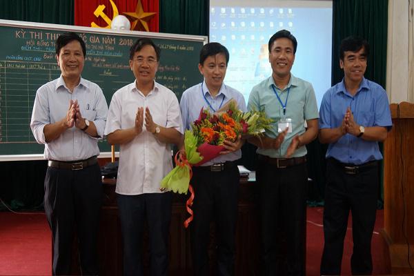 Huyện ủy, HĐND, UBND huyện Kỳ Anh: Chúc mừng các Hội đồng thi tốt nghiệp THPT Quốc gia năm 2018 trên địa bàn huyện.